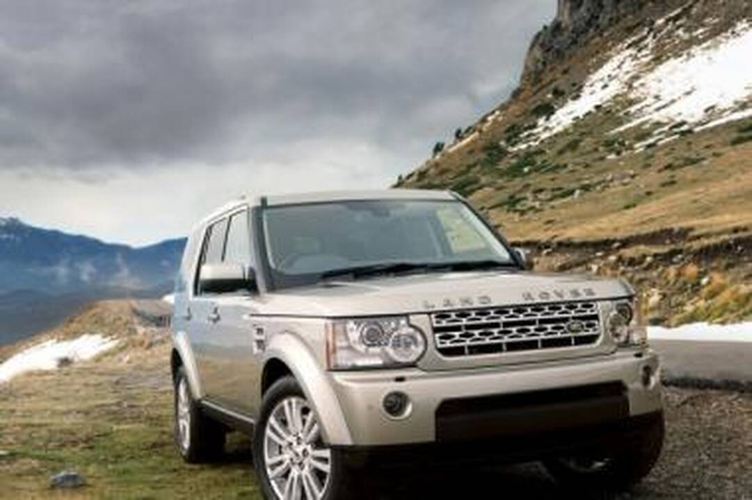 Į Lietuvą atvyko “Land Rover Discovery 4″