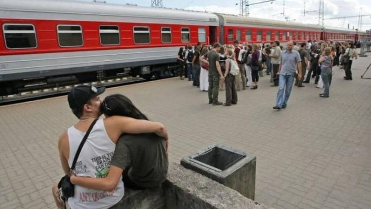 Traukinio Ryga-Sankt Peterburgas tualete rasta mokomoji granata