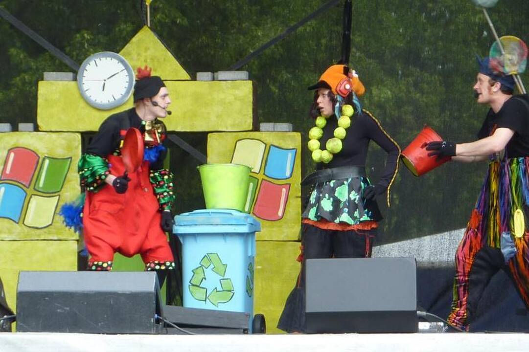 Raganiukės teatras sezoną pradeda premjera  „Katinėlis@Gaidelis-2”