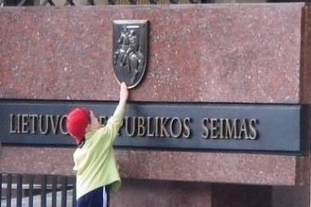 Valdantieji vėl planuoja „valymus“ Seime