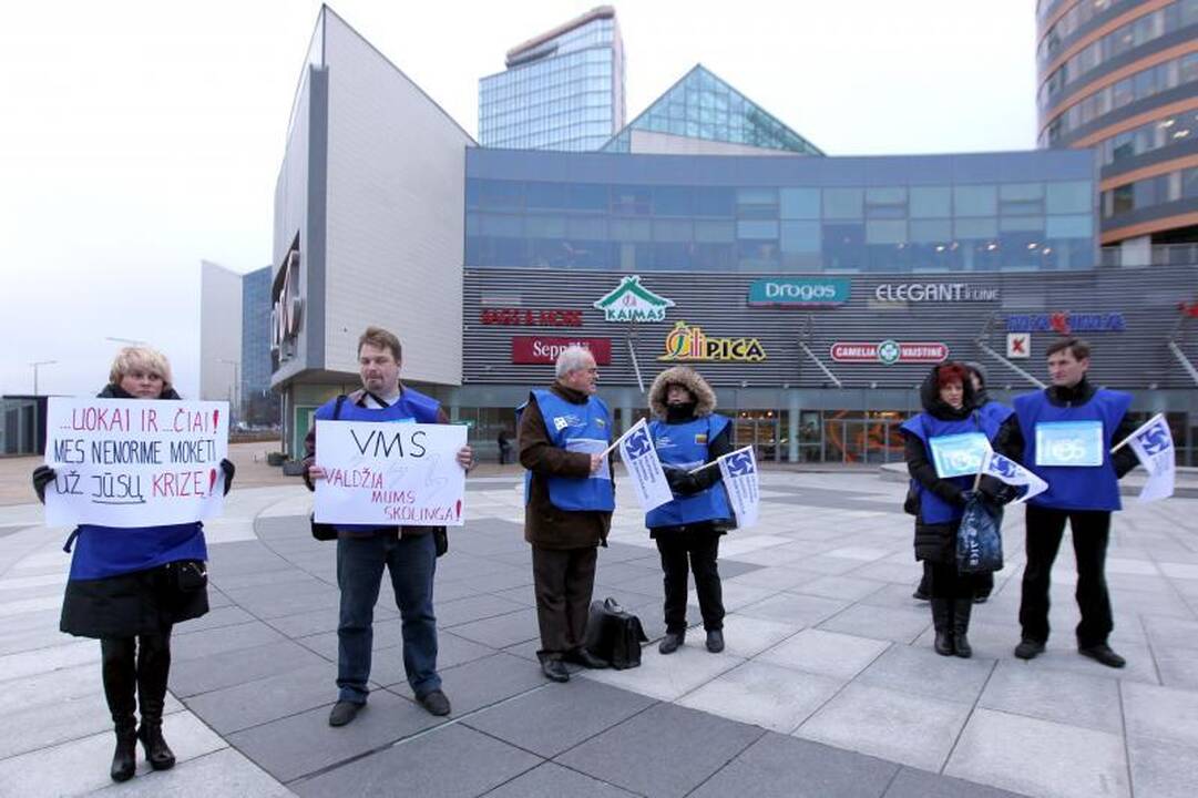 Piketuodamos profsąjungos teismus ragino leisti streikus