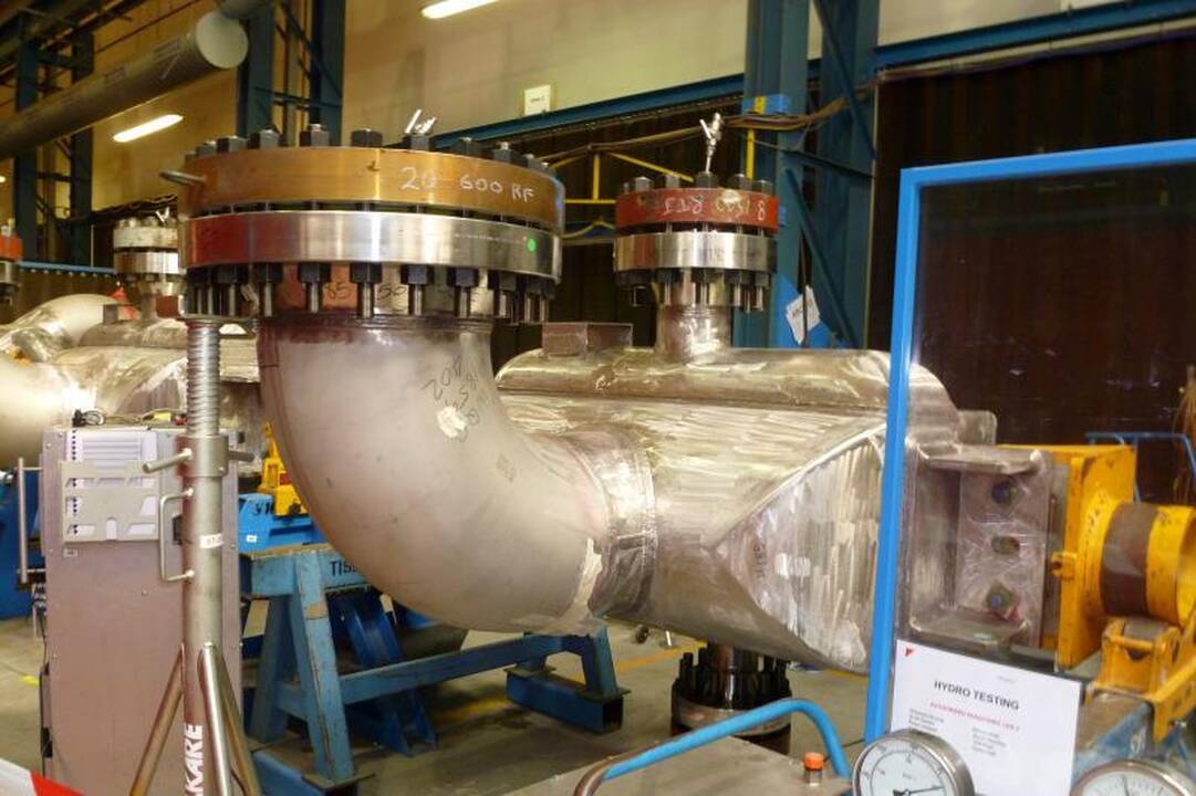 Testuojami SGD laivo-saugyklos technologiniai įrenginiai 