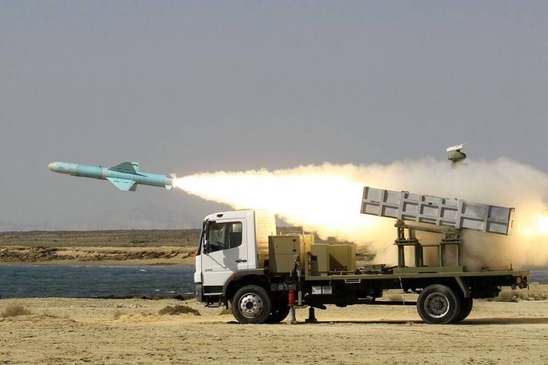 Šiaurės Korėja žada niekada neatsisakyti raketos paleidimo