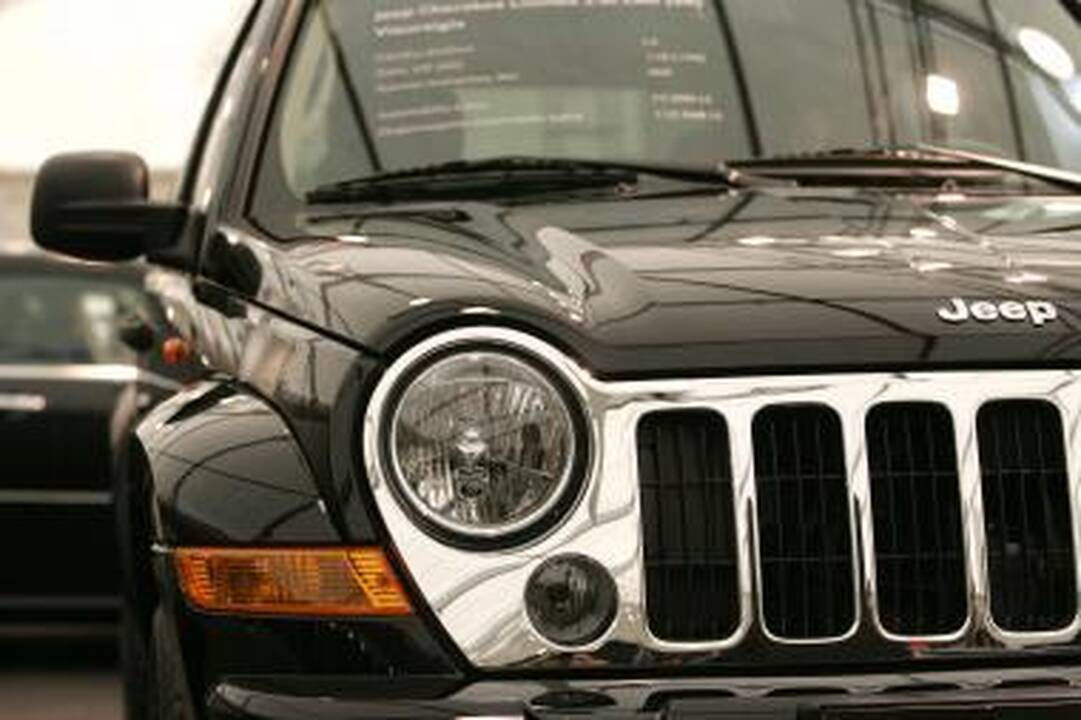 Nenorima mažinti parlamentarų automobilių nuomai skiriamos sumos