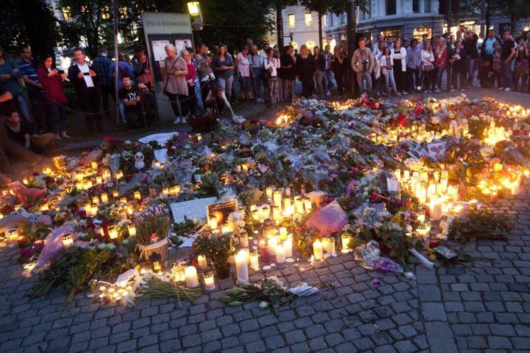 Oslo katedroje surengtos pamaldos už išpuolių aukas