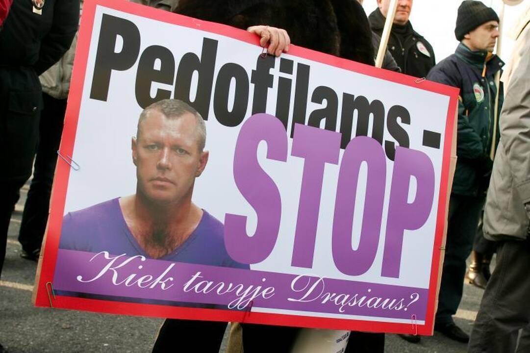 Ministras: su Kauno žudynėmis susijęs skandalas kenkia policijai