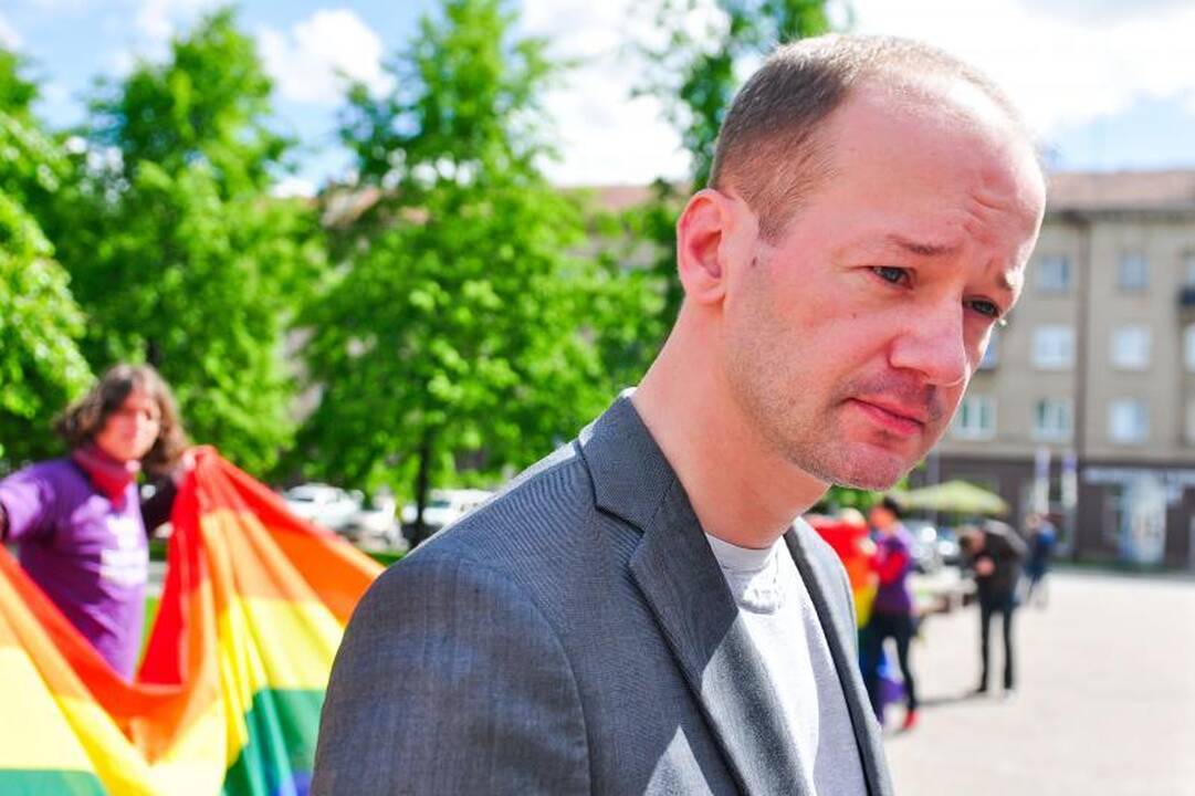 R. Žilinskas pasisako prieš gėjų santuokas ir galimybę įsivaikinti