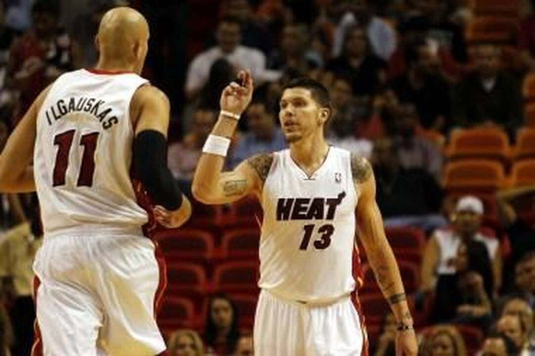"Heat" su Ž.Ilgausku sutriuškino "Suns" krepšininkus