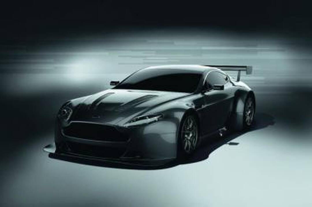 "Sužvėrėjęs" naujasis „Aston Martin“