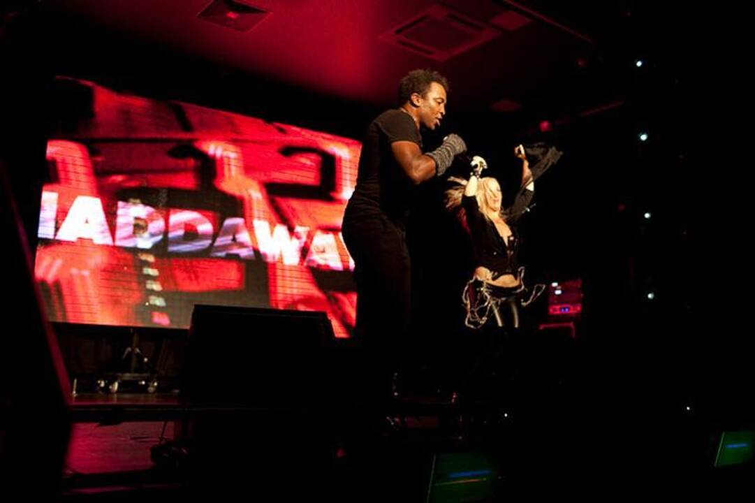 Haddaway ir Lietuvos muzikos legendos nukėlė 20 metų atgal