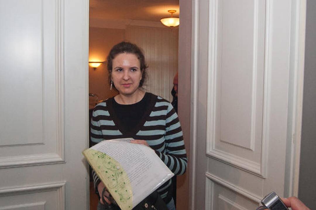 Į teismą neatvykus E.Kusaitei, atidėtas jos skundo dėl kratos nagrinėjimas