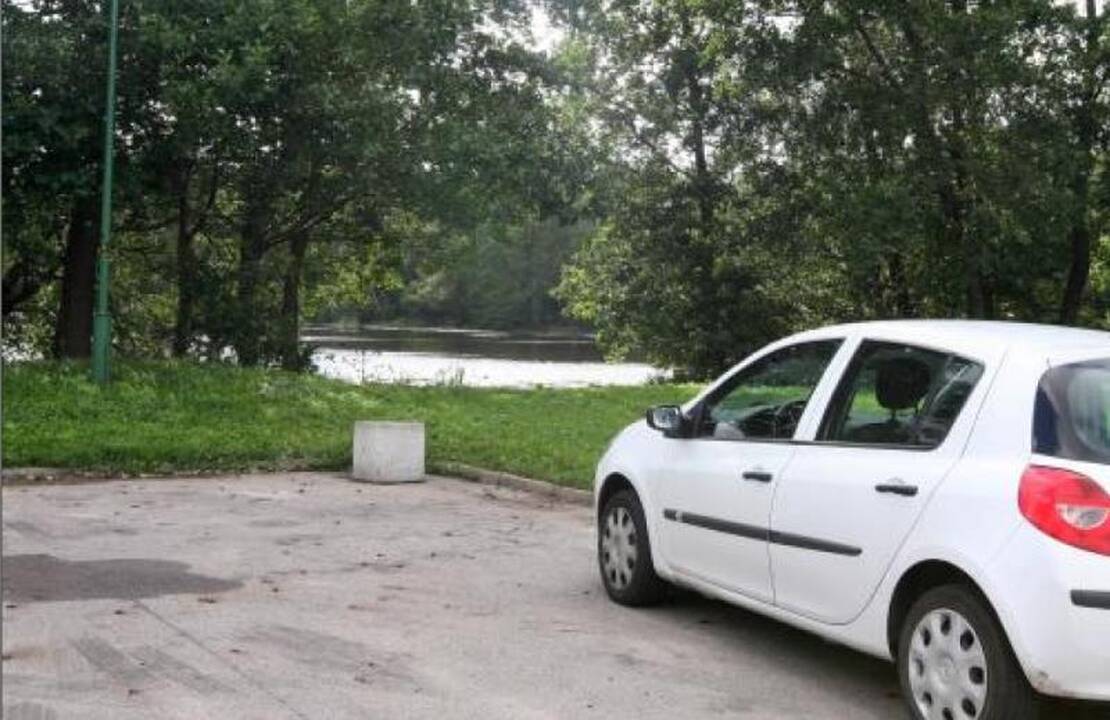 Konteinerių prie Mumlaukio ežero nebeliks