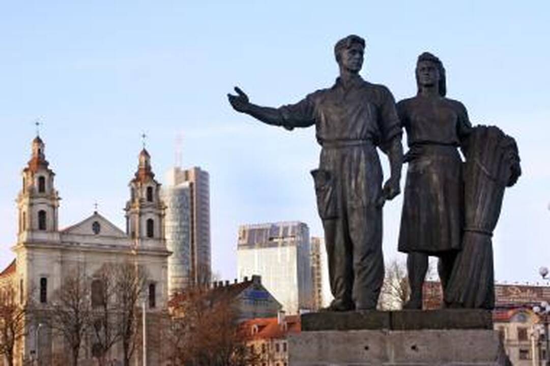 Žaliojo tilto skulptūros: Vilnius Maskvai taria „ne“