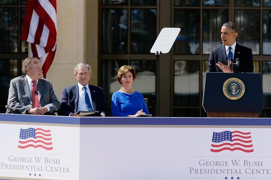 B. Obama ir buvę šalies vadovai gyrė „ryžtingą“ G. W. Bushą