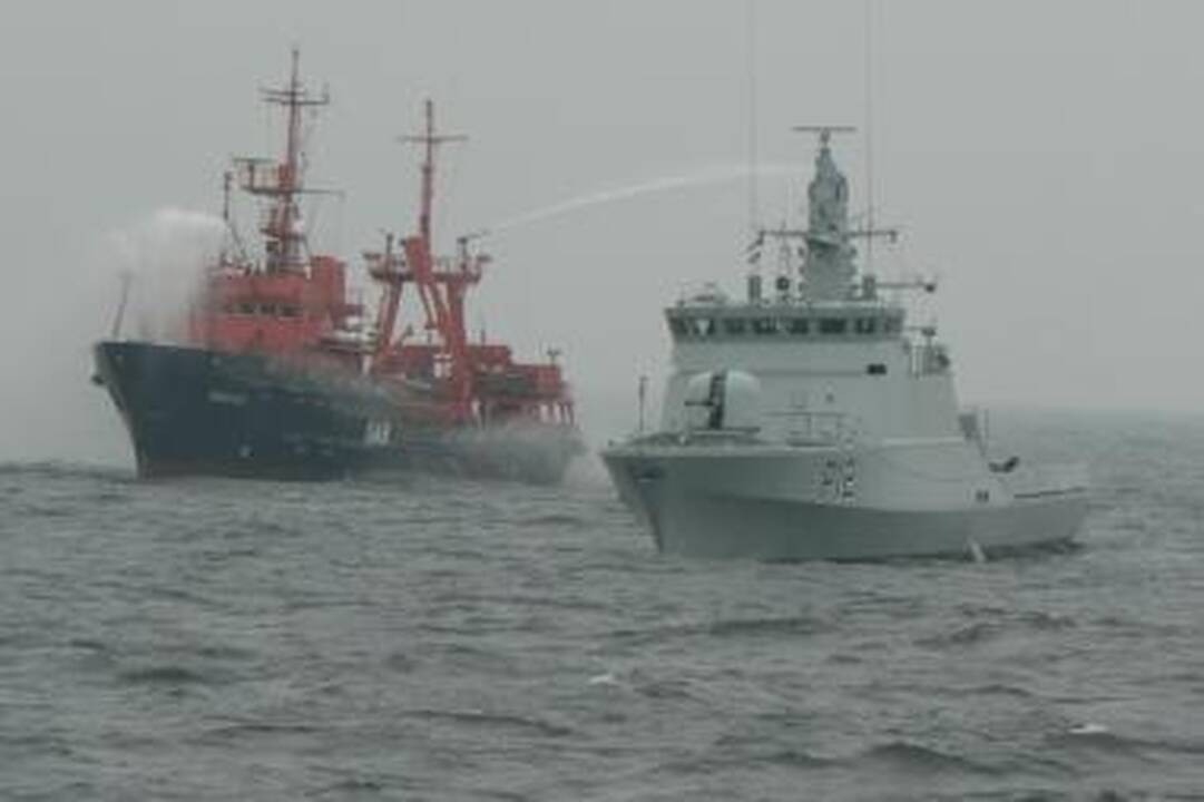 Baltijos jūroje – karo laivų flotilės mokymai