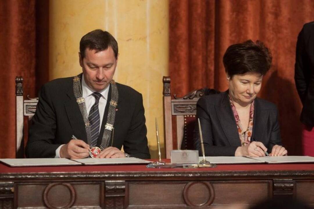 Vilnius ir Varšuva pasirašė susigiminiavimo deklaraciją