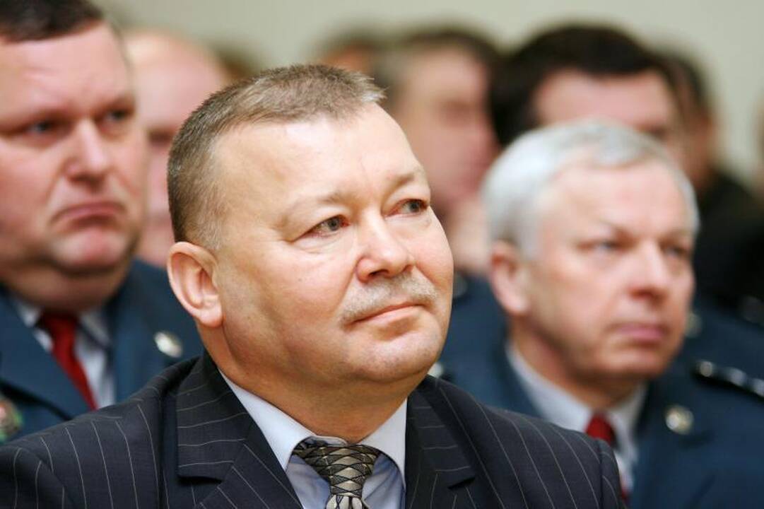 Prokurorai liudytoju apklausė V.Grigaravičių