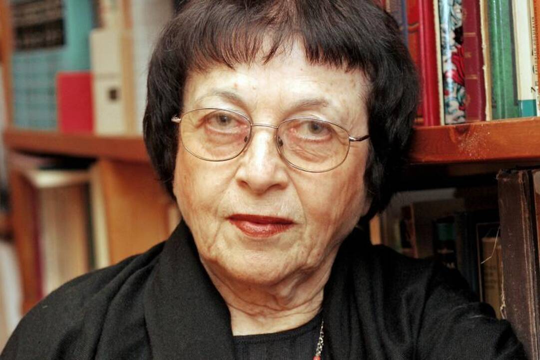 Goethe's medaliu bus apdovanota literatūrologė I.Veisaitė
