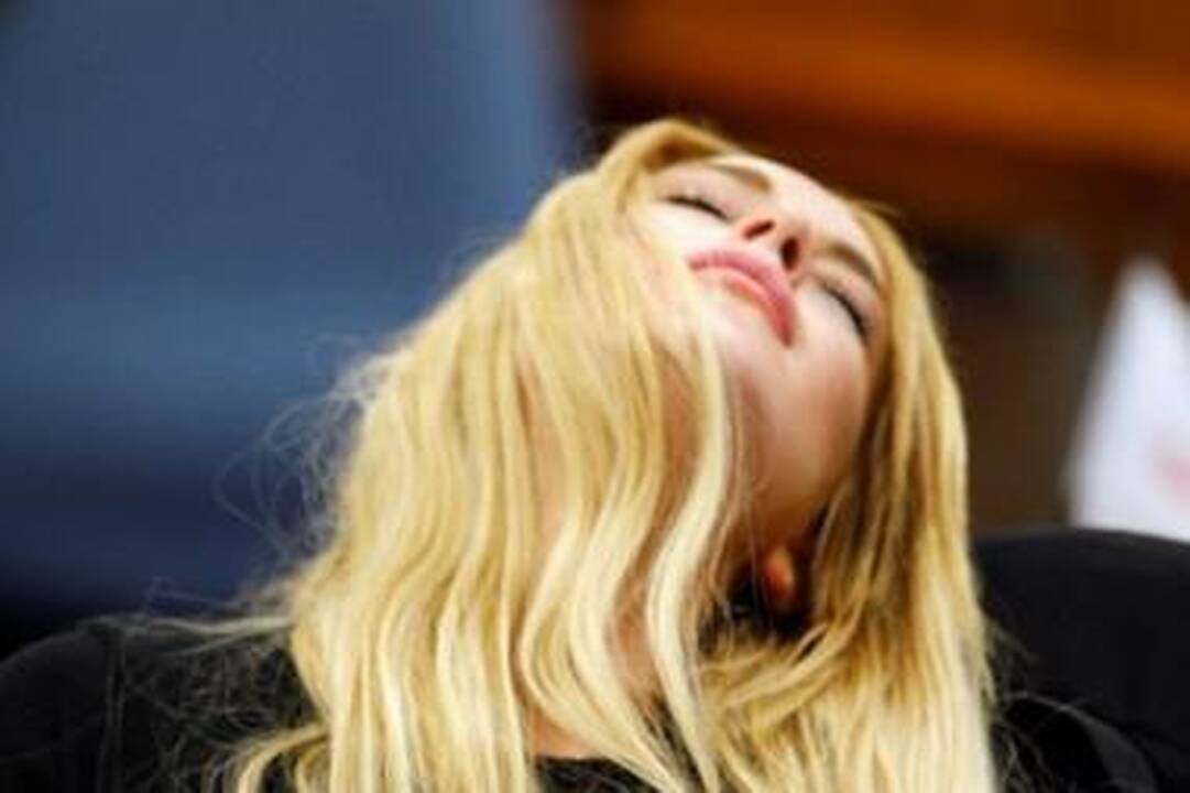 Holivudo žvaigždei L.Lohan neišlaikius narkotikų testo vėl gresia areštas