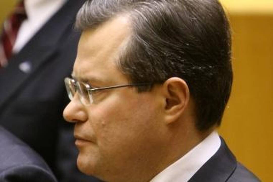 R.Šukys: savanoriškas sveikatos draudimas panaikins įprotį duoti medikams kyšius  (interviu)