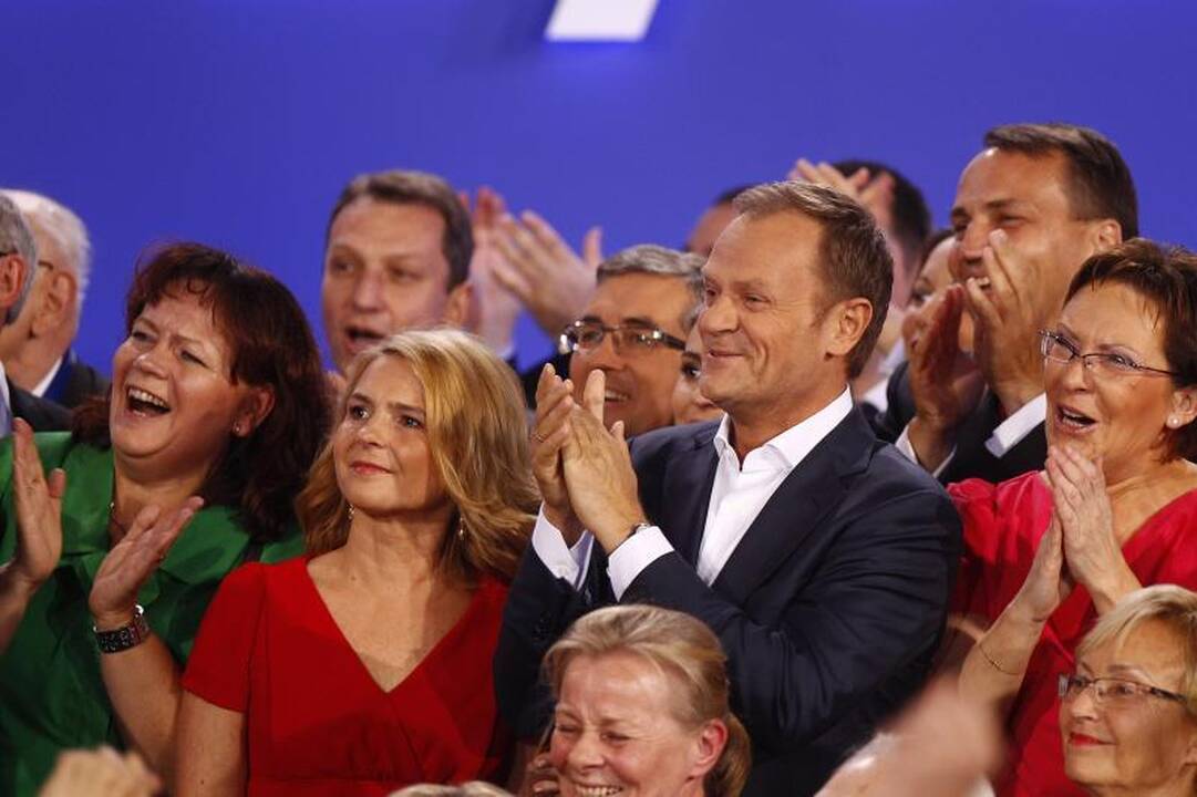 Rinkimus Lenkijoje laimi D.Tusko partija (atnaujinta 9 val.)