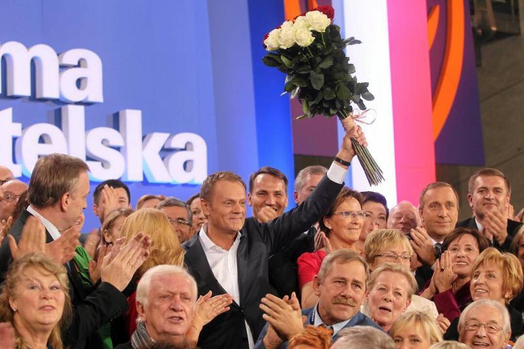 Rinkimus Lenkijoje laimi D.Tusko partija (atnaujinta 9 val.)