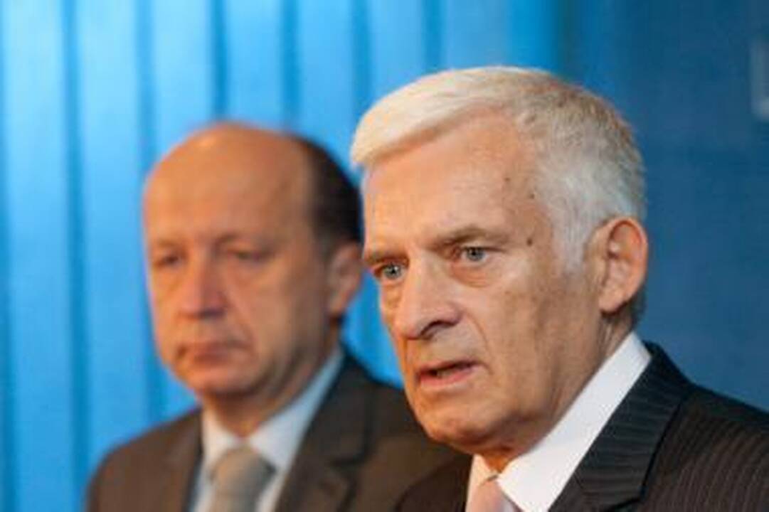 J.Buzekas: „Nord Stream" - politiškai neteisingas sprendimas 