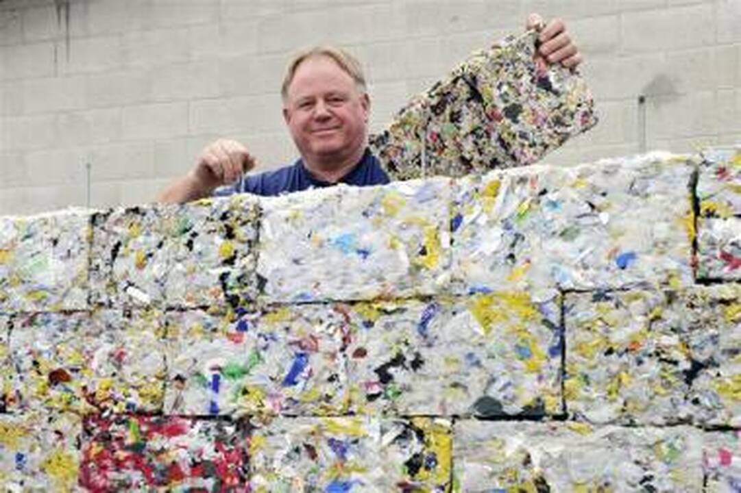 Plytos – iš panaudoto plastiko