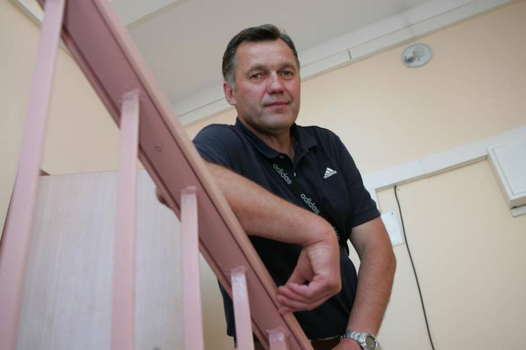 Mirė žinomas klaipėdietis futbolininkas E.Karinauskas