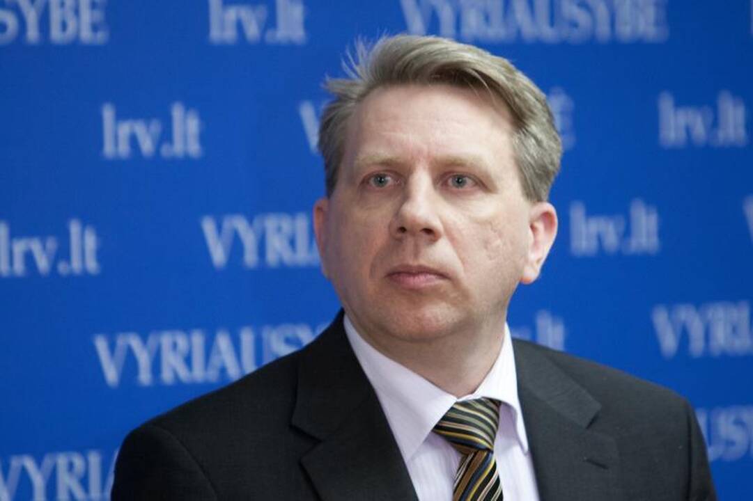 D. Valys siūlo švelninti bausmes, nes Lietuvoje per daug kalinių