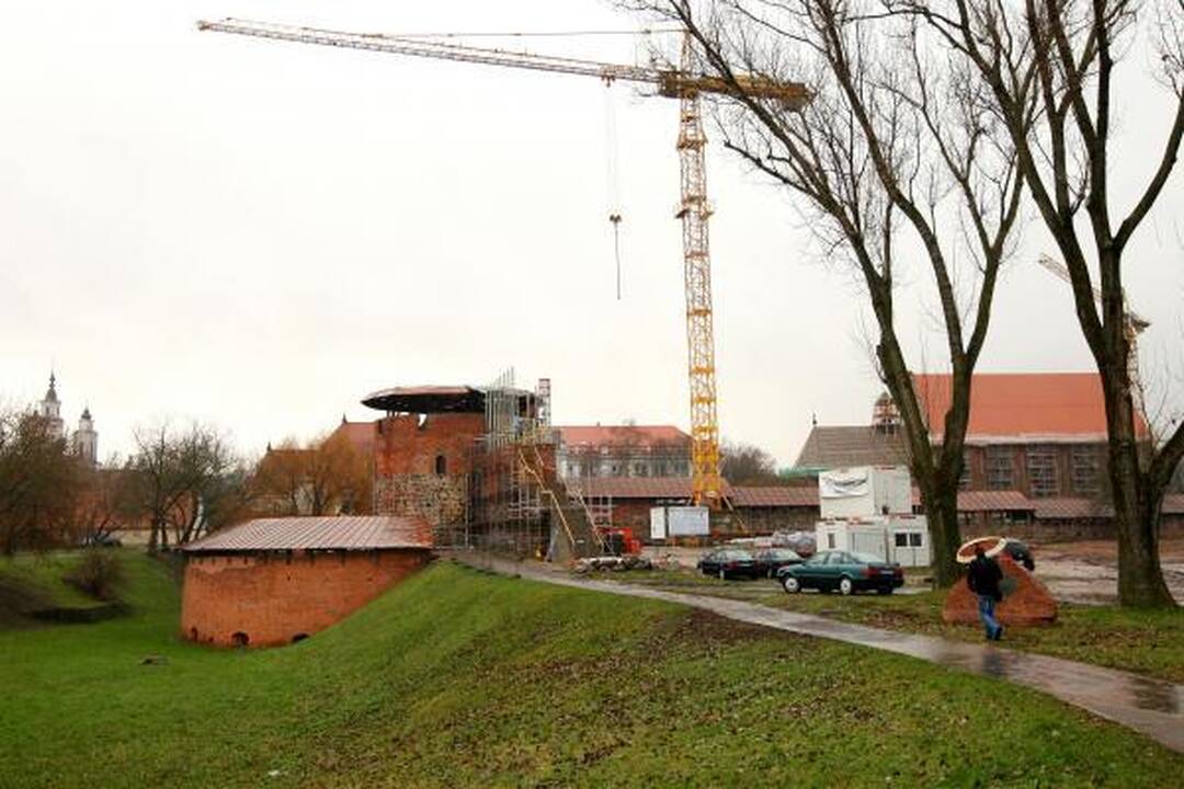 Nuo Kauno pilies nukelta kepurė, atstatymo darbai baigsis vasarą