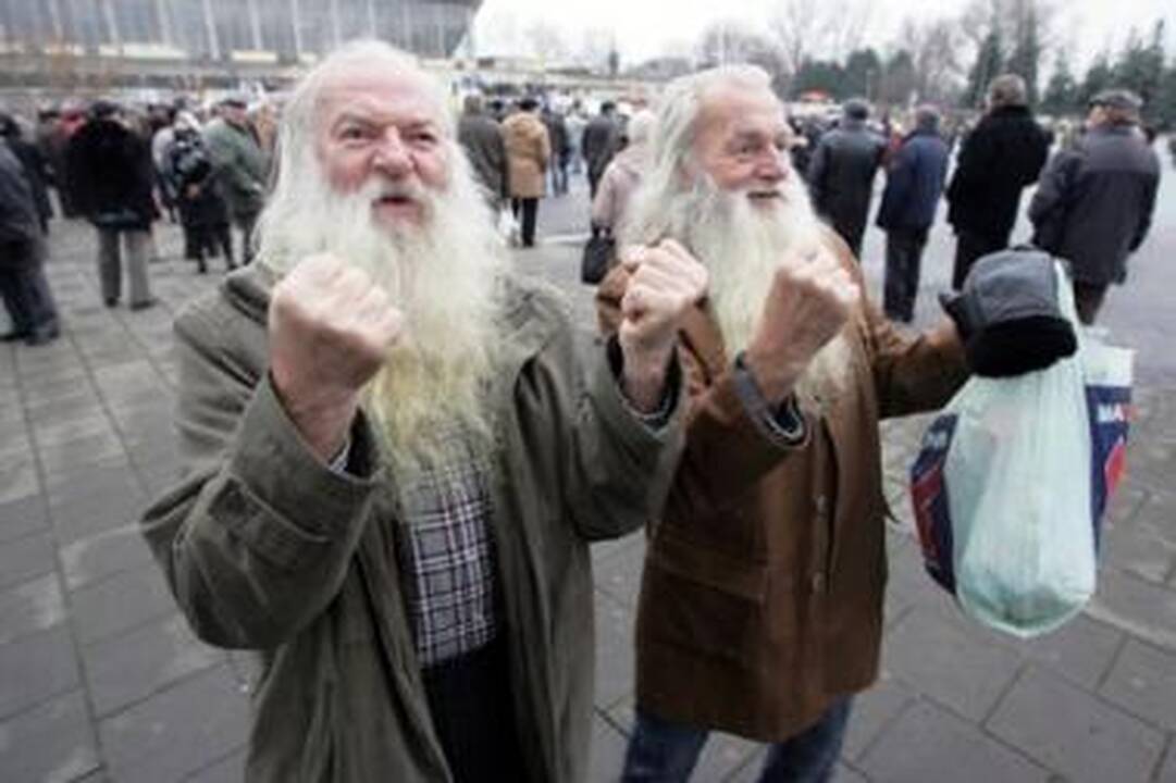 Pensininkų mitinge - kalbos apie revoliuciją bei raginimai teisti valdžią (papildyta)