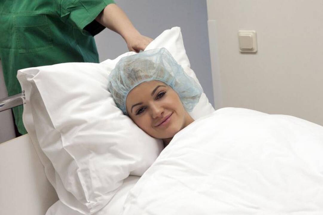 „Naujoji pupytė“ dėl gražios figūros griebėsi plastinės operacijos