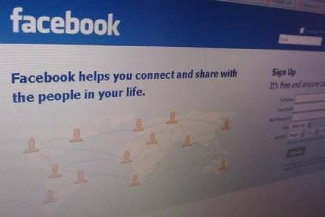 „Facebook“ vartotojai – vėl internetinių sukčių taikiklyje