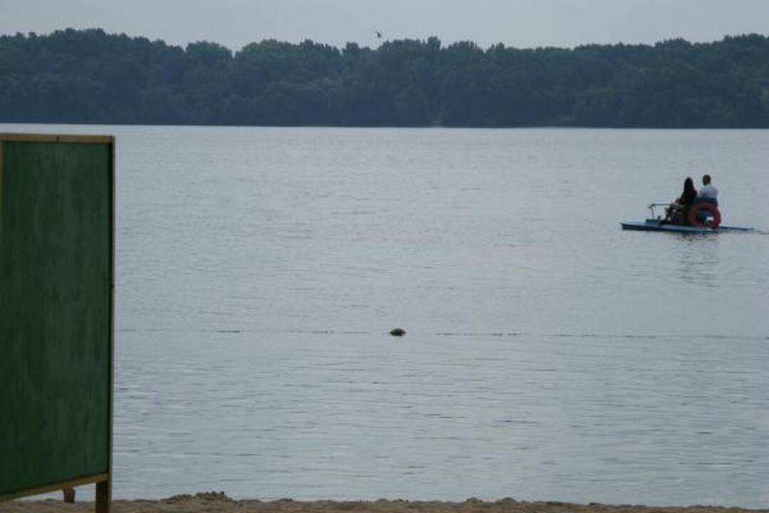 Kauno mariomis su drabužiais ir rankine plaukusią moterį pavyko išgelbėti