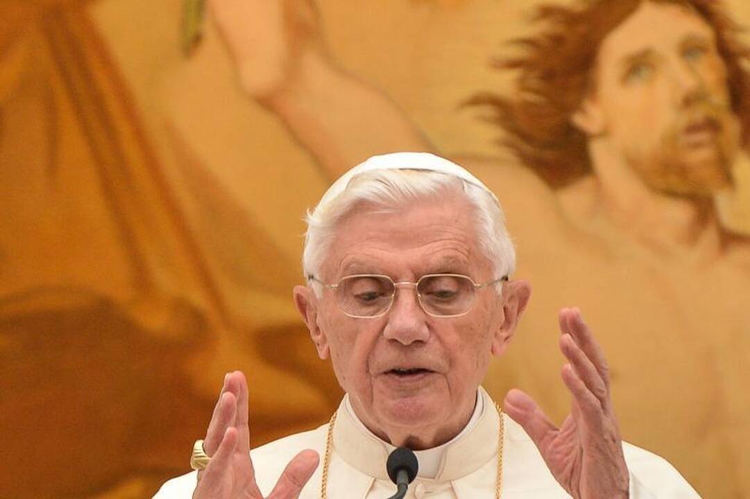 Popiežius ragina skubiai nutraukti kraujo liejimą Sirijoje