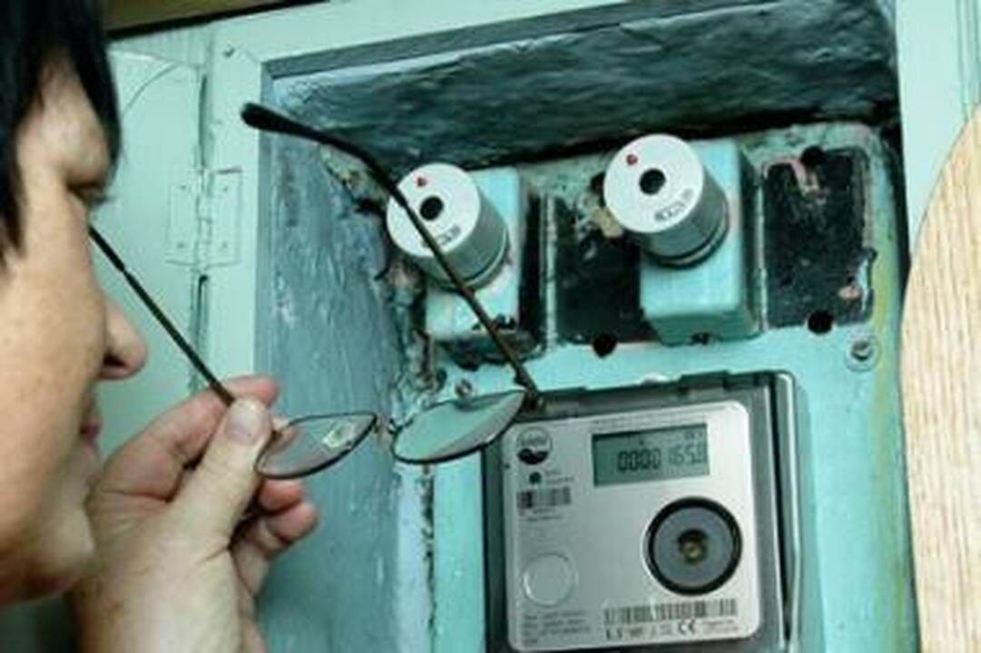 Elektros energijos kainos kitąmet augs mažiau
