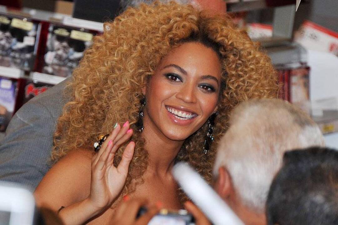 Žurnalas „People“ gražiausia pasaulio moterimi išrinko Beyonce