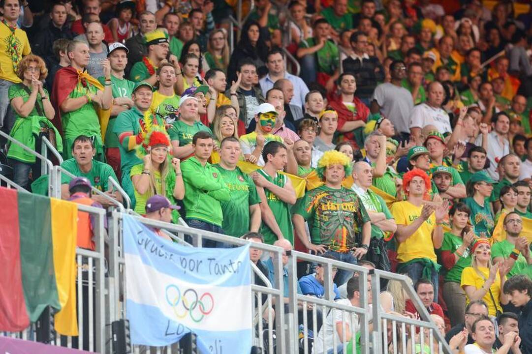 Lietuvos sirgaliai smerkia rasizmą, sako buvę neteisingai suprasti