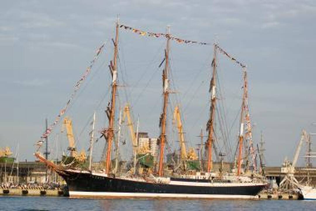 Klaipėdiečiai jau gali išvysti burlaivį „Sedov“