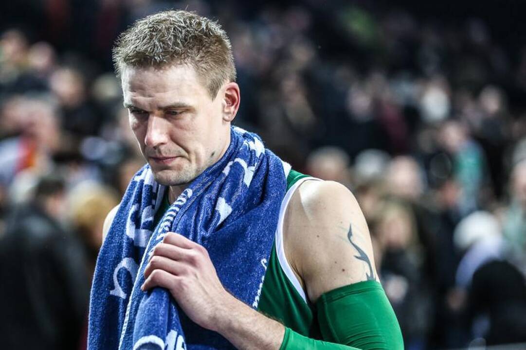 R. Javtokui – naujos prošvaistės atsiimti solidžią skolą