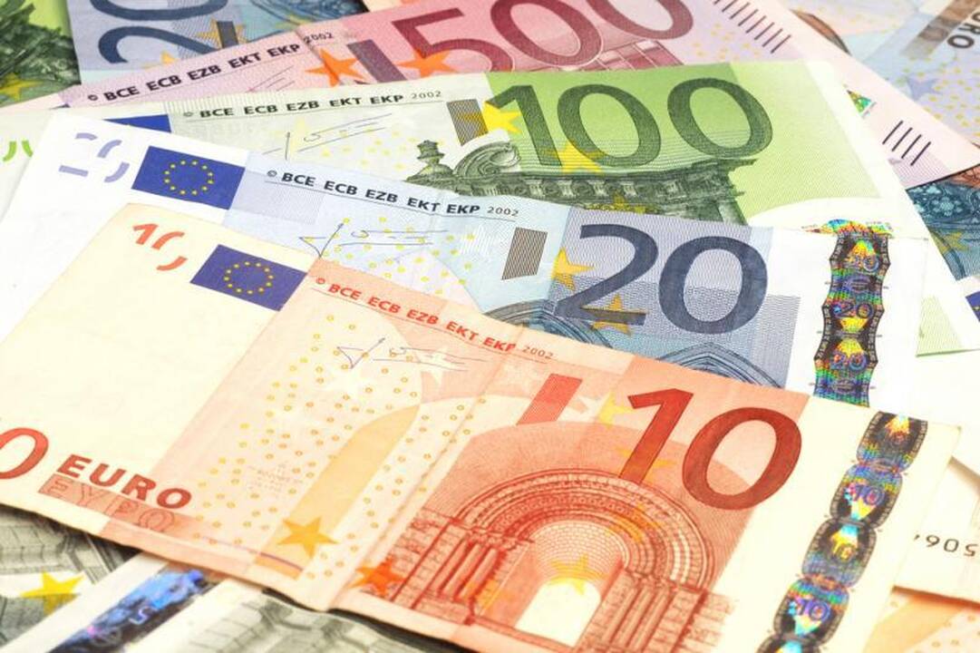 Baltarusis į Lietuvą vežėsi padirbtų eurų