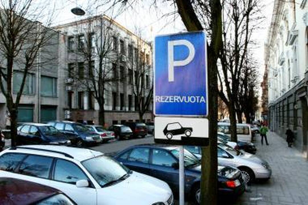 Kaune vis dar daug nelegalių ženklų „Rezervuota“