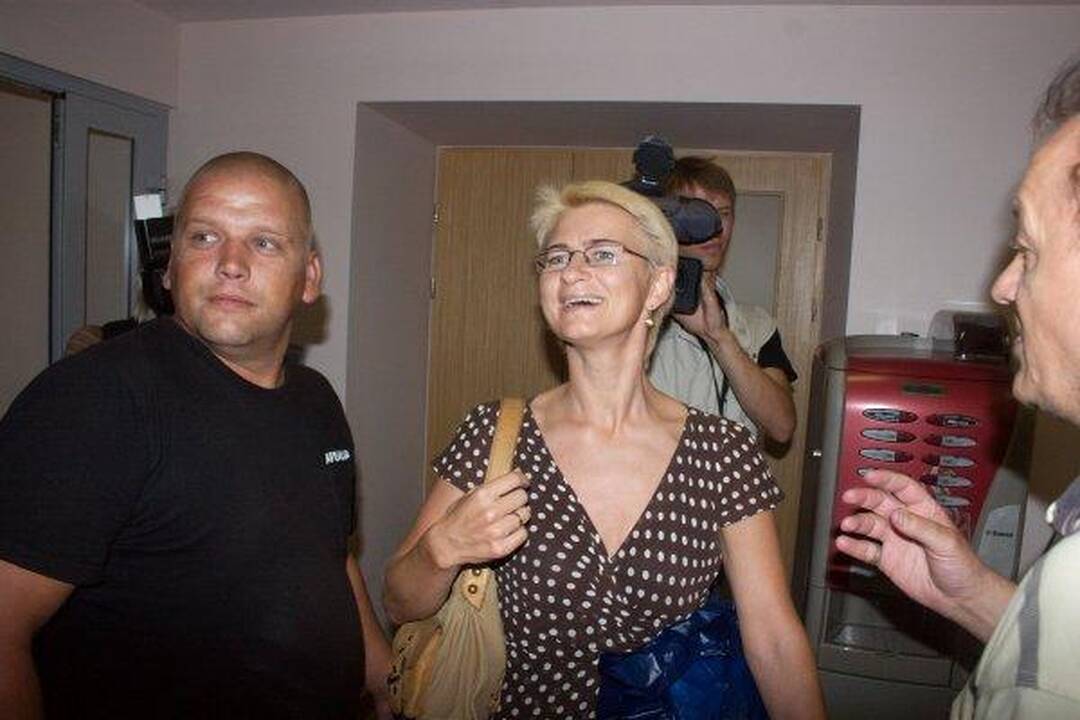 D.Kedžio šalininko smūgis D.Valiui, V.Telyčėnui ir A.Valantinui