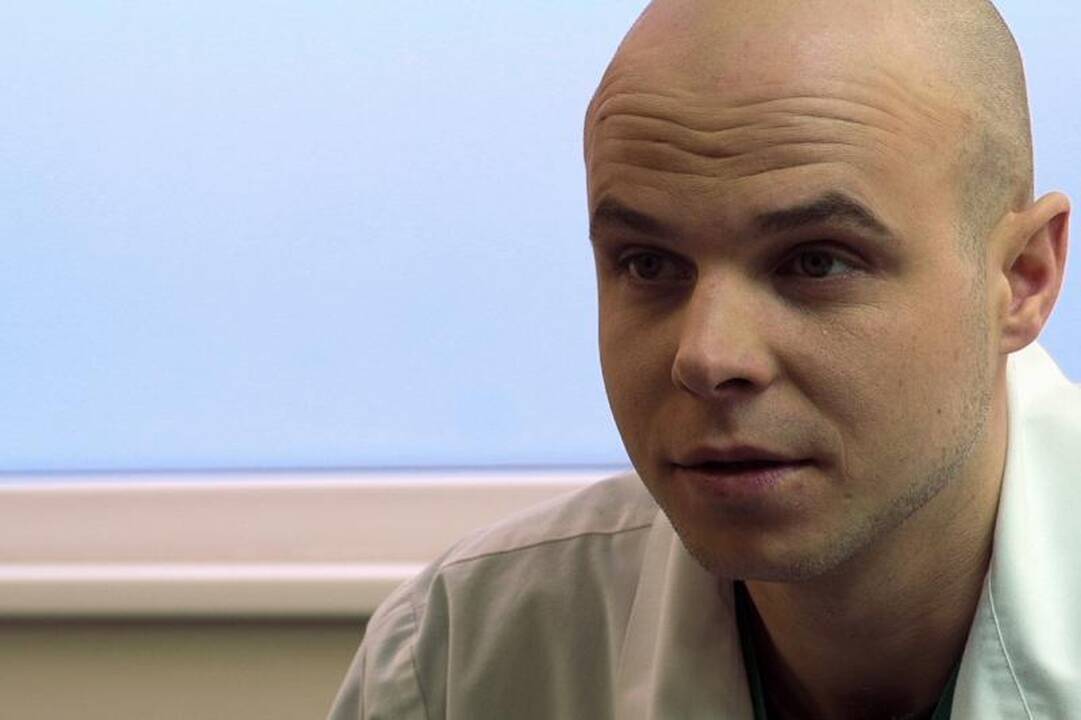 M. Mačiulis išbandė ir gydytojo patalogo darbą 