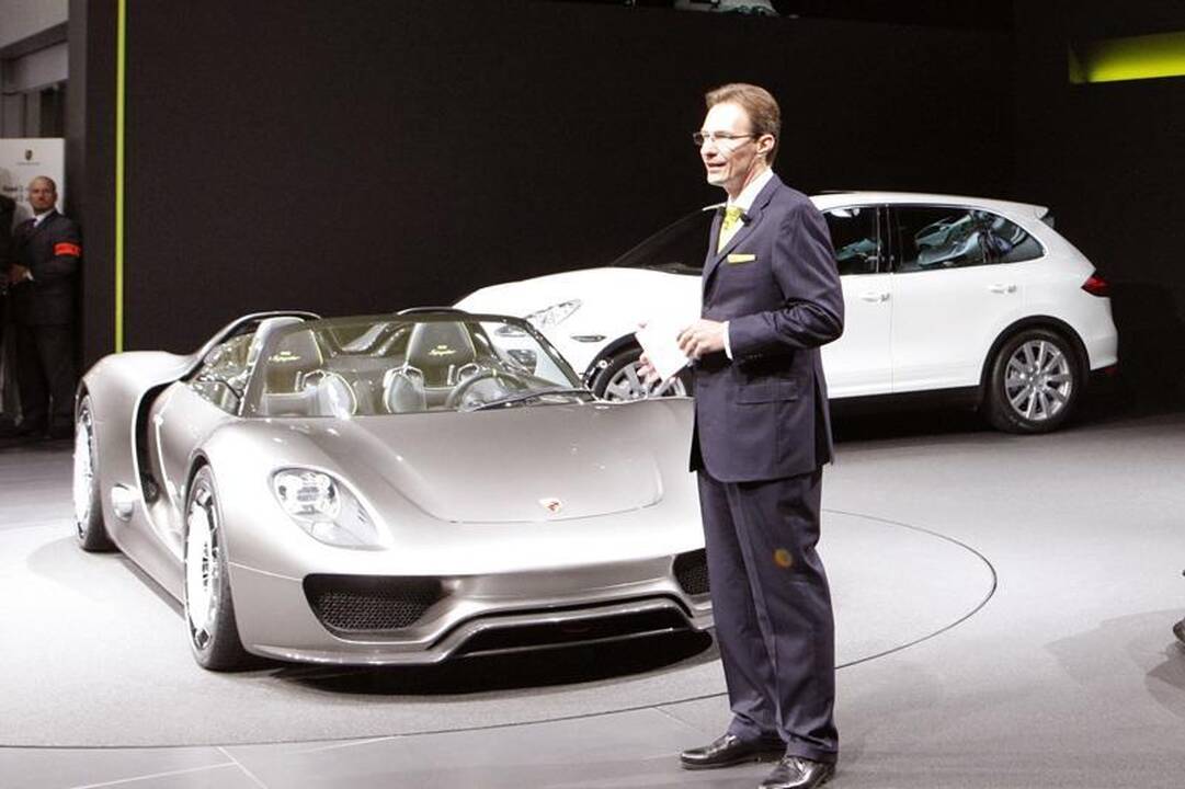 Ekologinis „Porsche 918 Spyder“ užtaisas: 323 km/h ir vos 3 l/100 km 