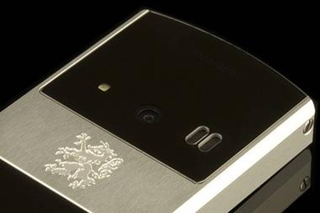 „Mobiado“ sukūrė solidų telefoną milijonieriams 