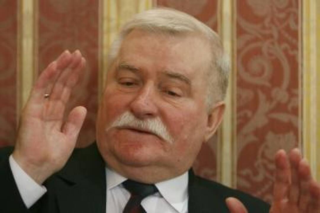 L.Walesa dėl širdies nepakankamumo geria kasdien daugiau kaip 10 vaistų