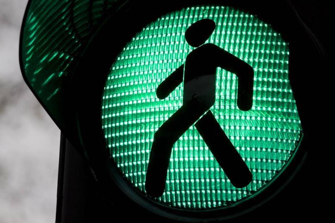 Po didinamuoju stiklu – pėsčiųjų ir dviratininkų elgesys keliuose