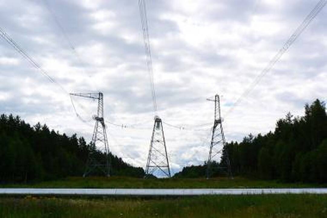 Pirmosios injekcijos elektros jungčiai su Lenkija